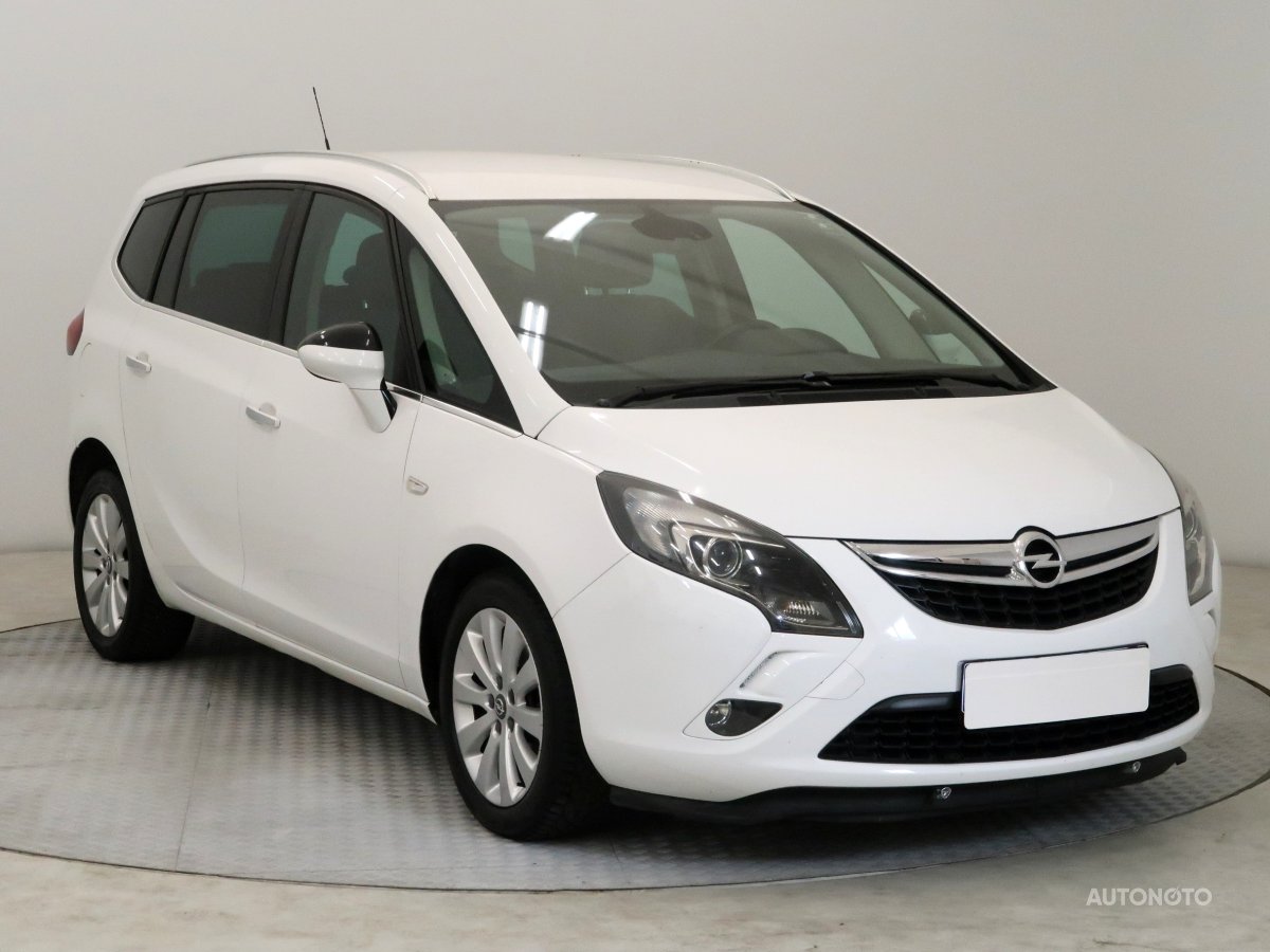 Opel Zafira, 2013 - celkový pohled