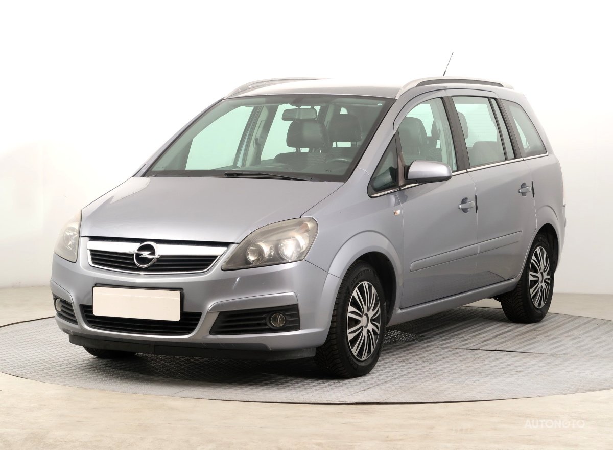 Opel Zafira, 2006 - pohled č. 3