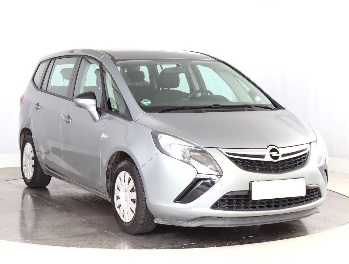 Opel Zafira, 2015 - celkový pohled