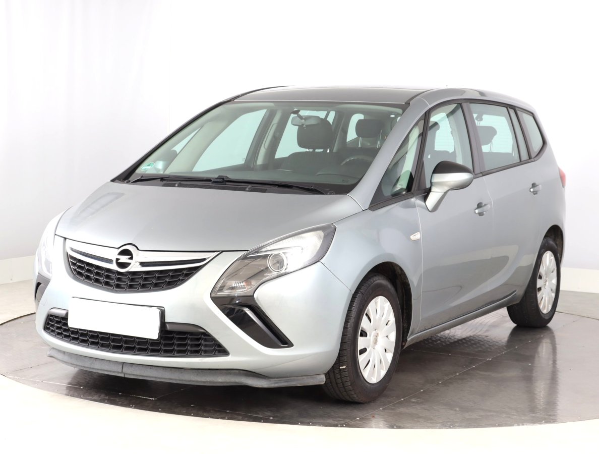 Opel Zafira, 2015 - pohled č. 3