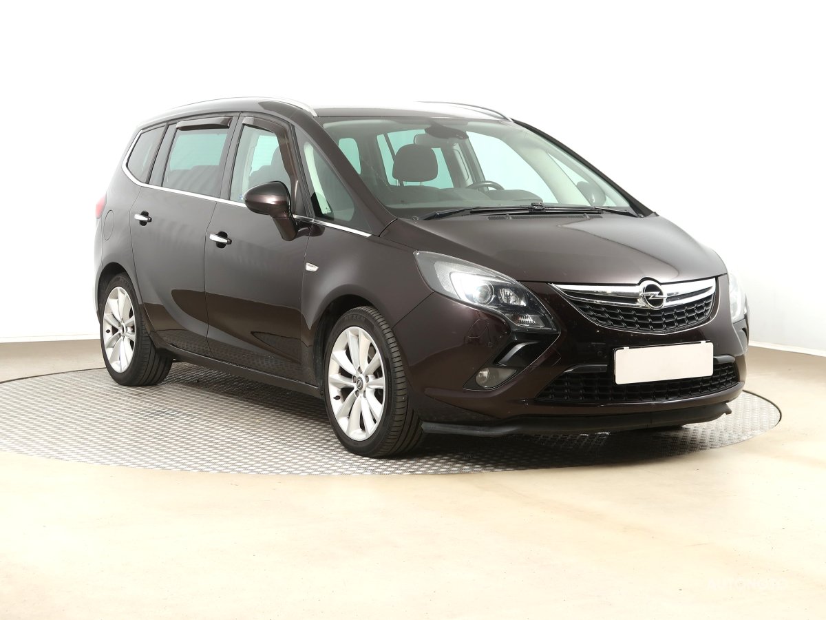 Opel Zafira, 2012 - celkový pohled