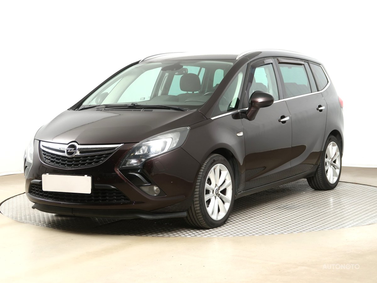 Opel Zafira, 2012 - pohled č. 3