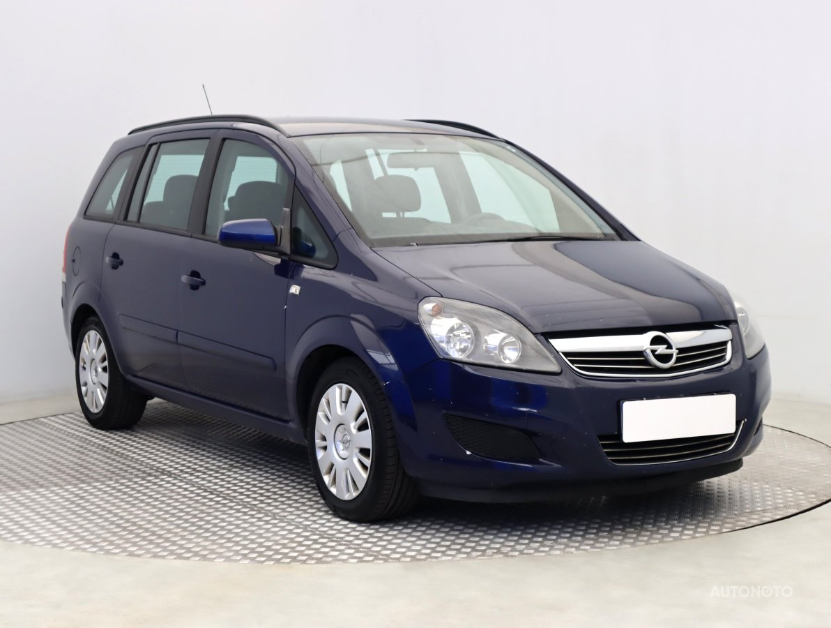 Opel Zafira, 2012 - celkový pohled