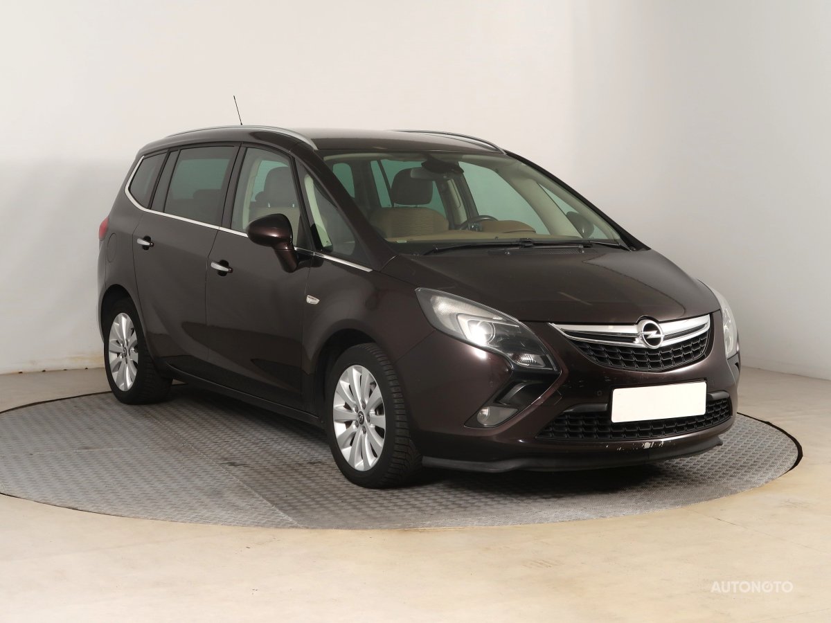 Opel Zafira, 2013 - celkový pohled