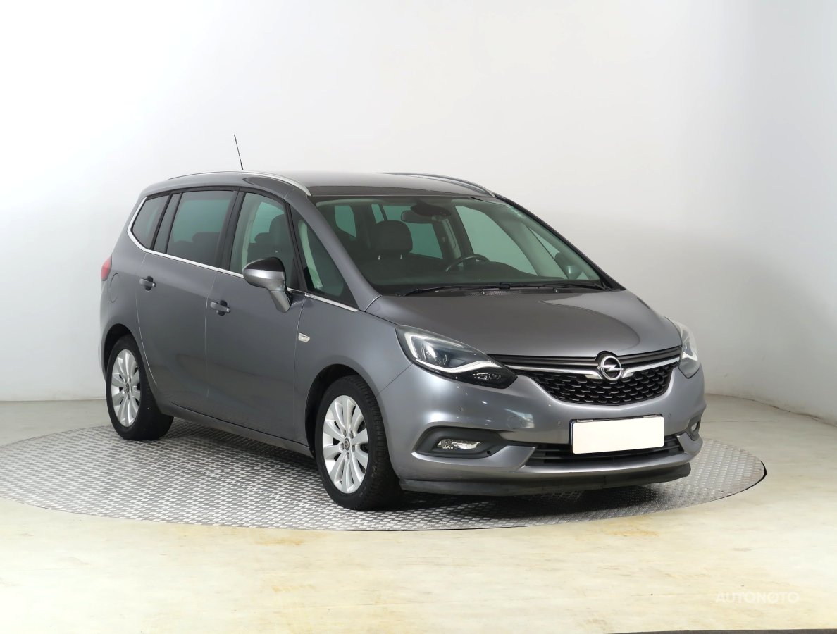 Opel Zafira, 2018 - celkový pohled