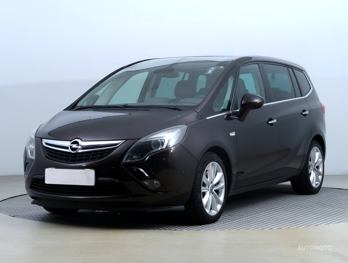 Opel Zafira, 2012 - pohled č. 3