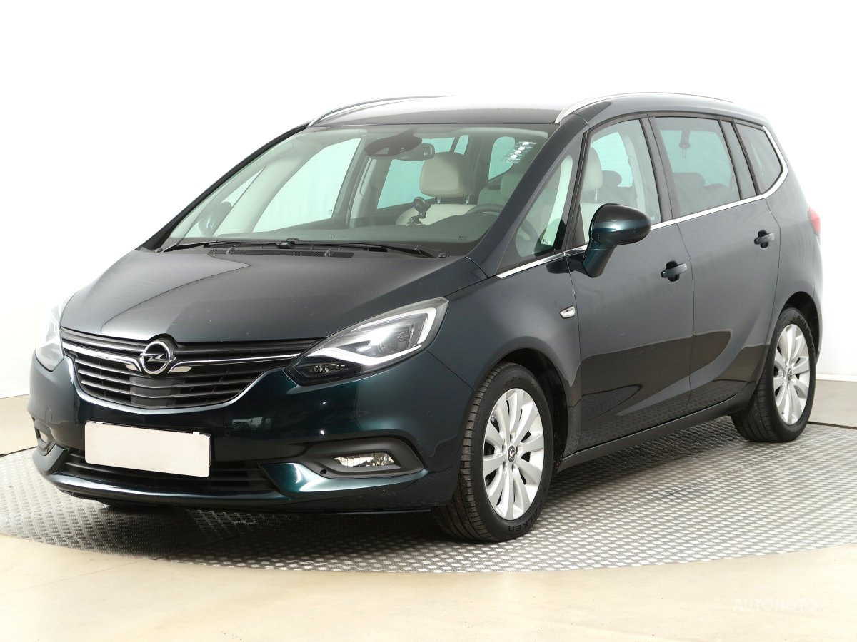 Opel Zafira, 2016 - pohled č. 3