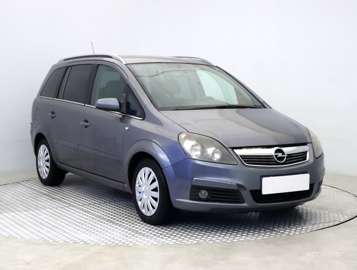 Opel Zafira, 2006 - celkový pohled