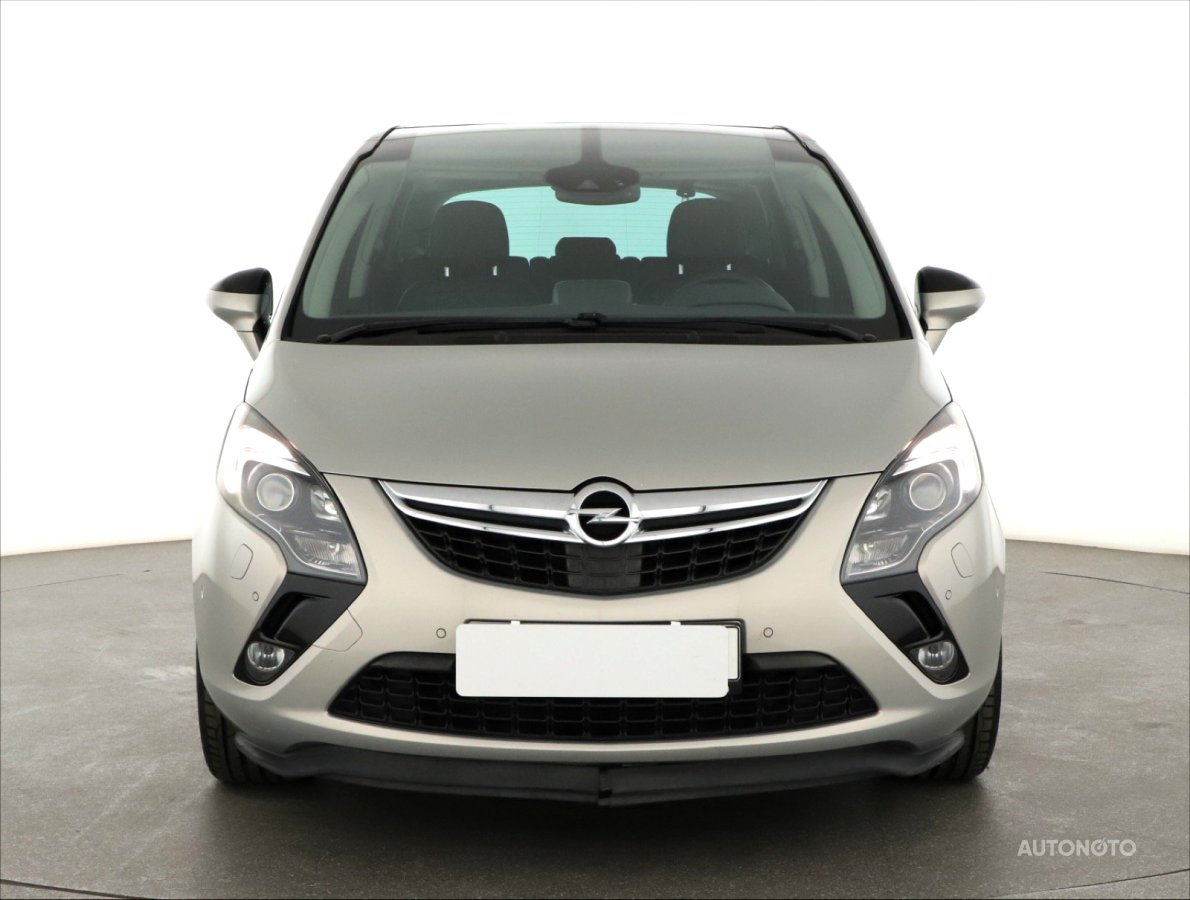 Opel Zafira, 2011 - pohled č. 2