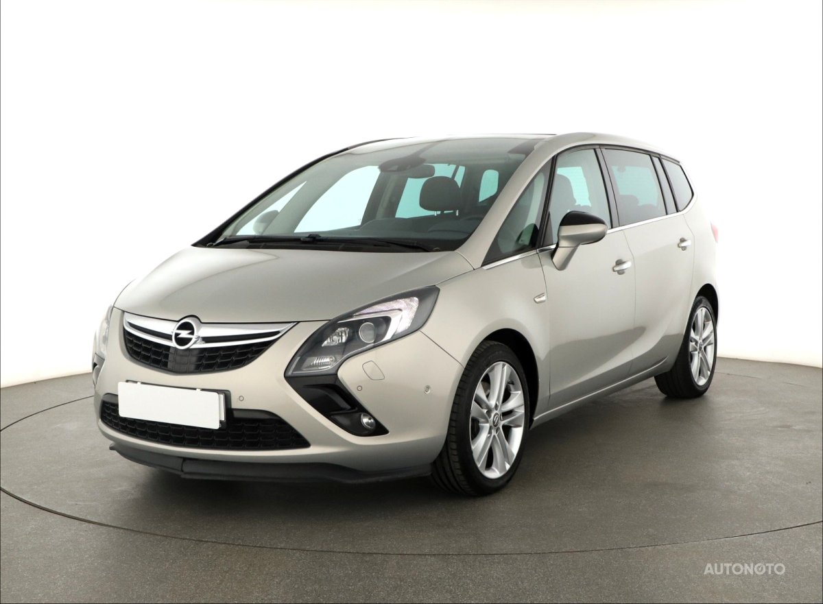 Opel Zafira, 2011 - pohled č. 3