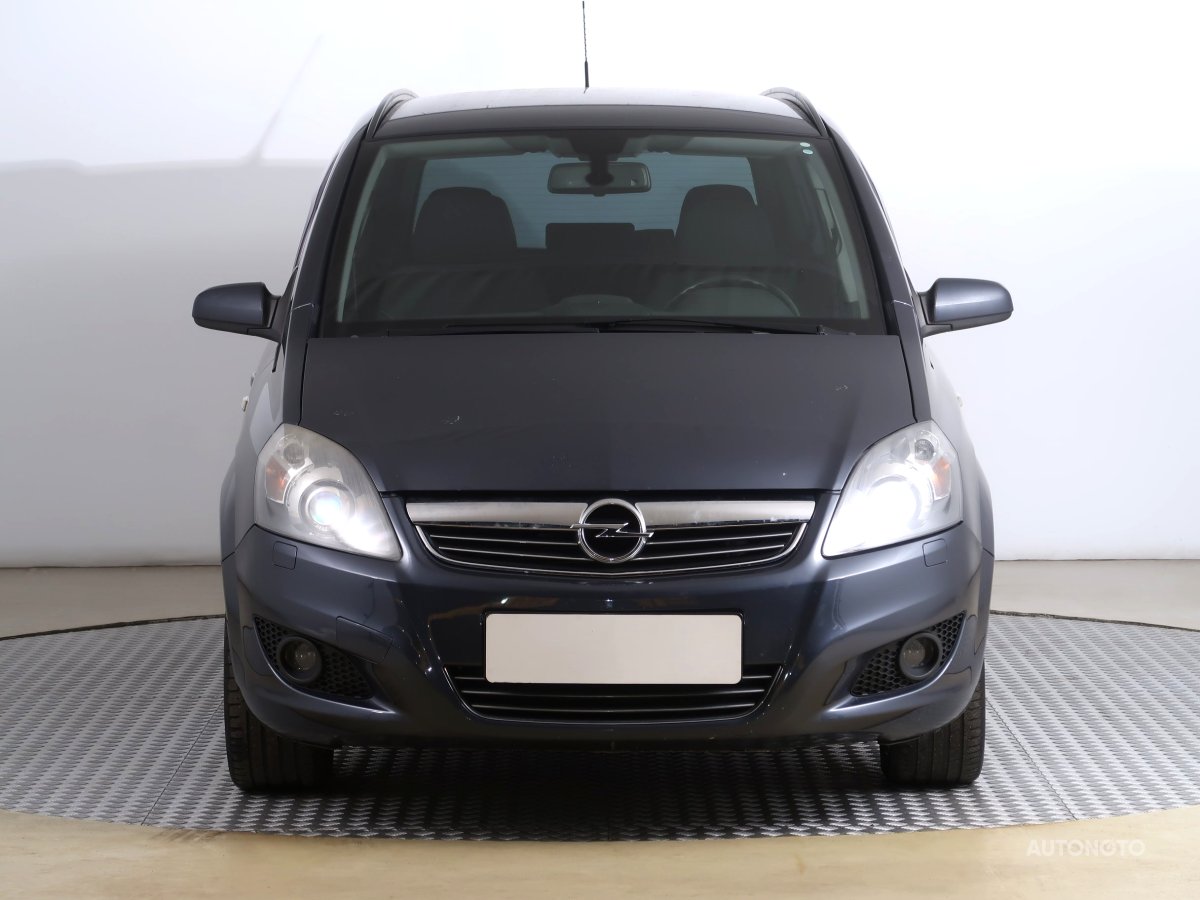 Opel Zafira, 2008 - pohled č. 2