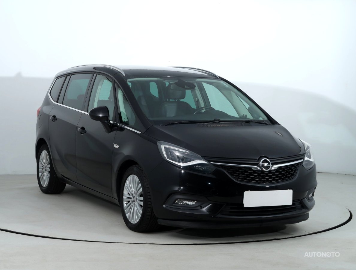 Opel Zafira, 2016 - celkový pohled