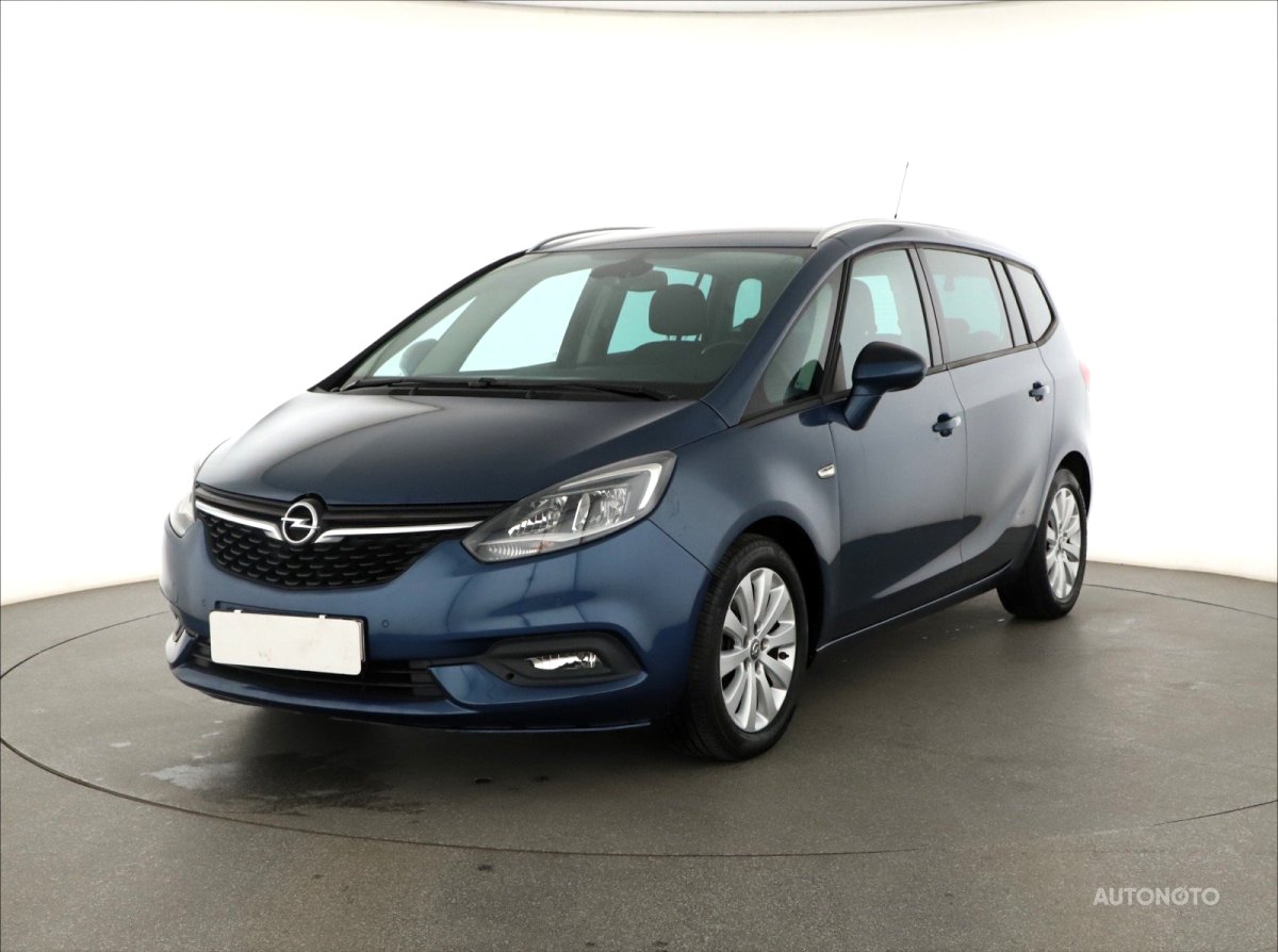 Opel Zafira, 2016 - pohled č. 3