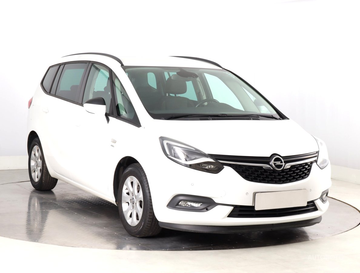 Opel Zafira, 2017 - celkový pohled