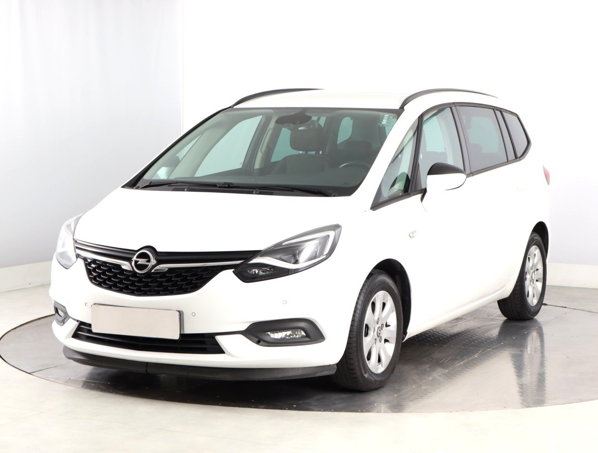 Opel Zafira, 2017 - pohled č. 3