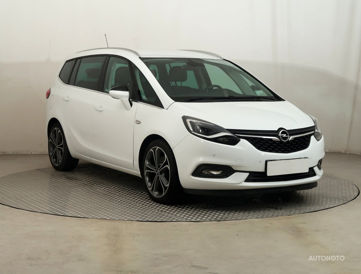 Opel Zafira, 2019 - celkový pohled