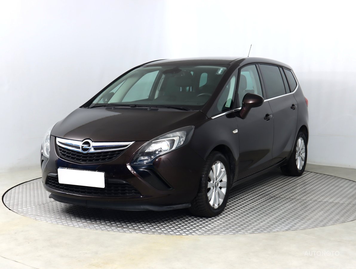 Opel Zafira, 2015 - pohled č. 3
