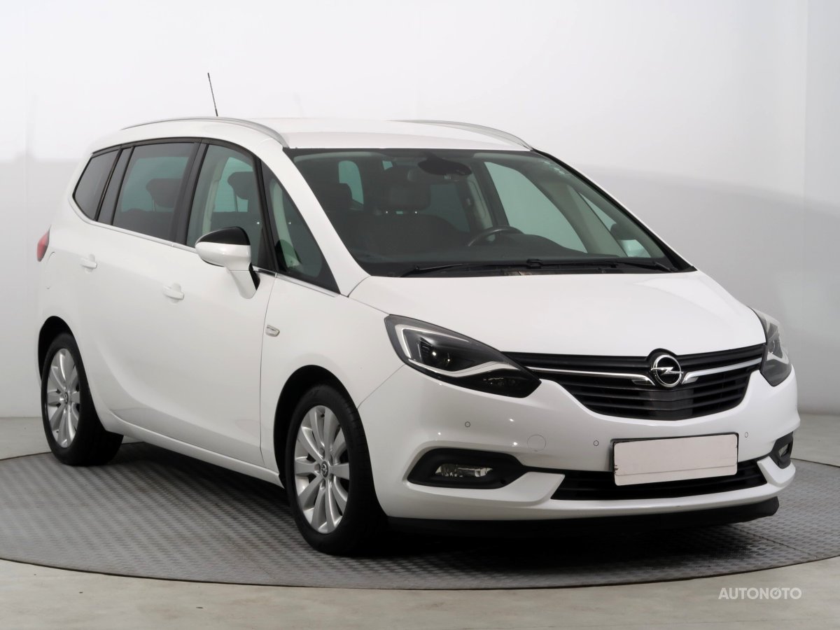 Opel Zafira, 2019 - celkový pohled