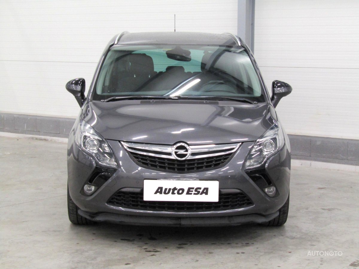 Opel Zafira, 2012 - pohled č. 2