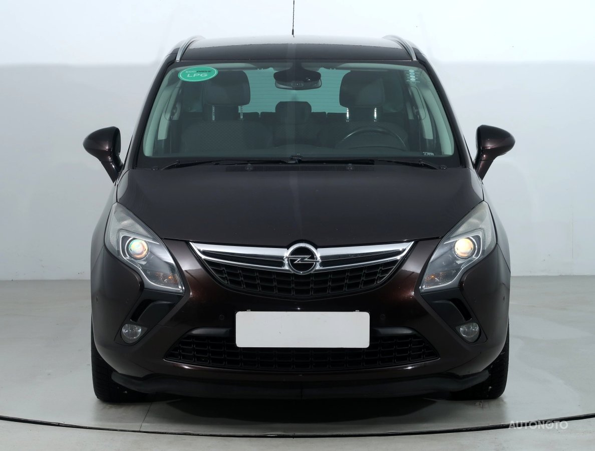 Opel Zafira, 2016 - pohled č. 2