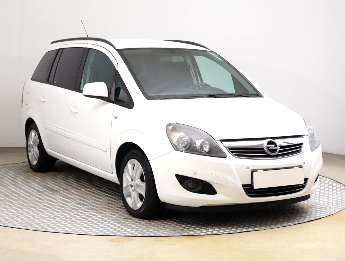 Opel Zafira, 2014 - celkový pohled