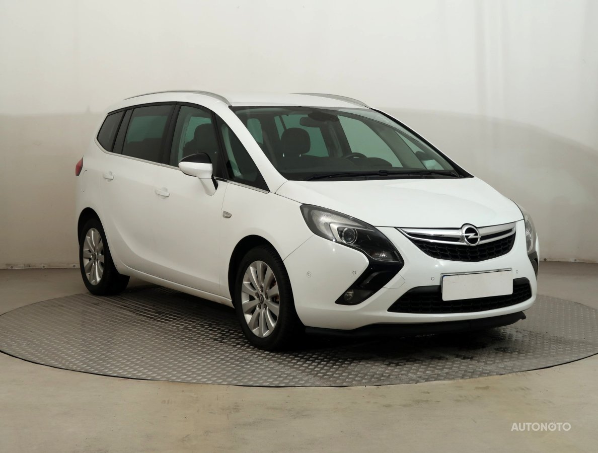Opel Zafira, 2015 - celkový pohled