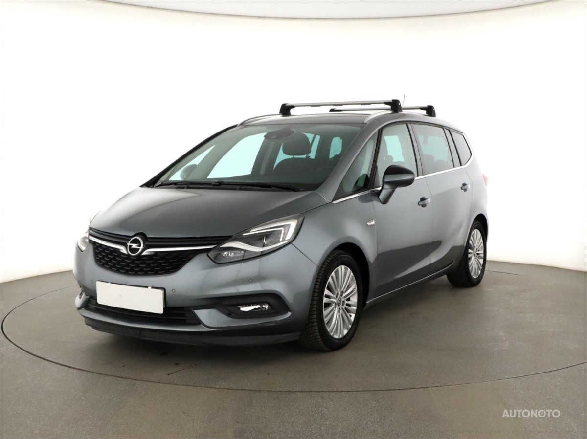 Opel Zafira, 2017 - pohled č. 3