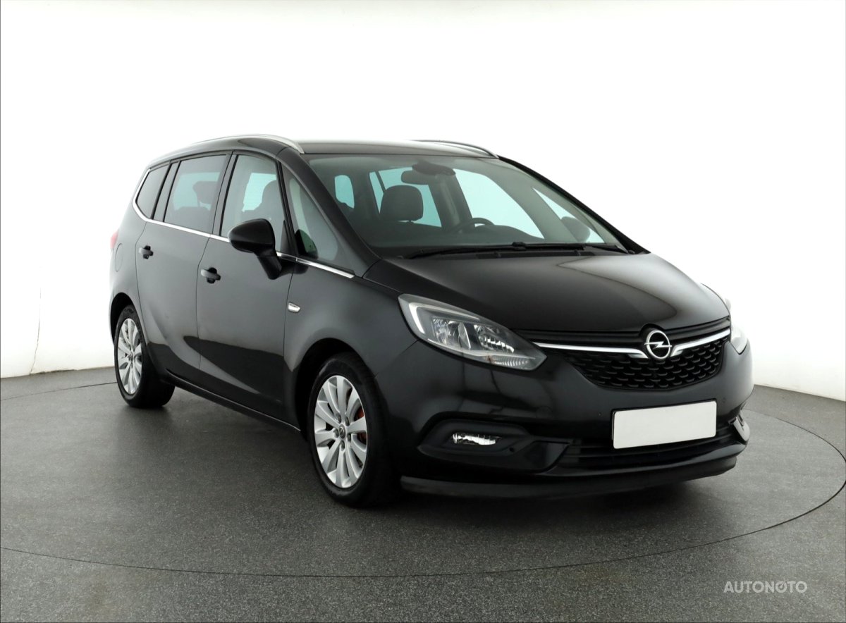 Opel Zafira, 2017 - celkový pohled