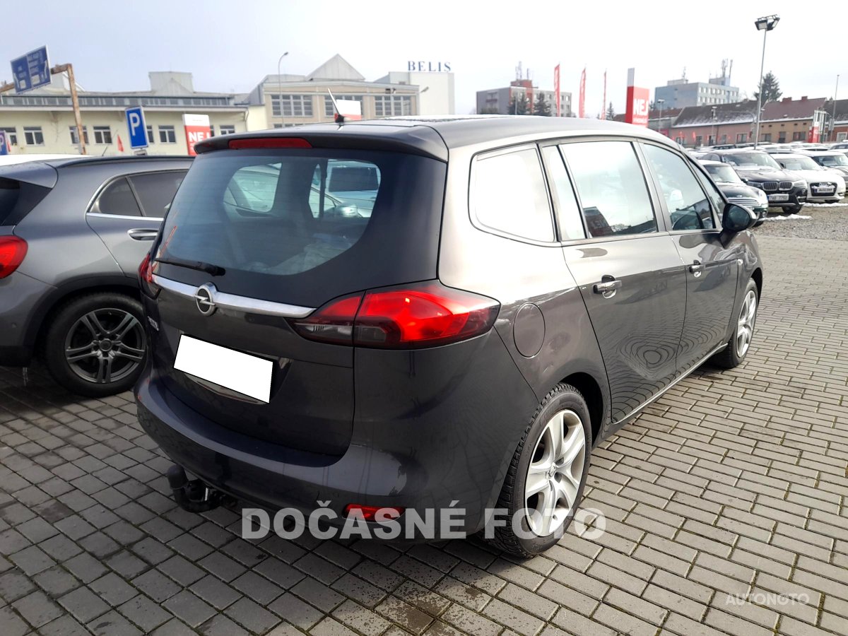 Opel Zafira, 2016 - pohled č. 2