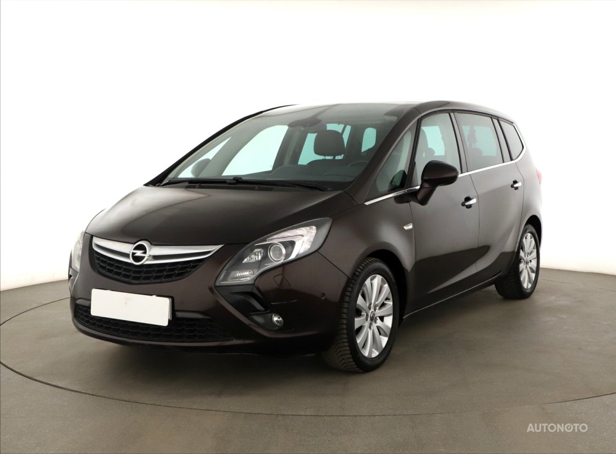 Opel Zafira, 2012 - pohled č. 3