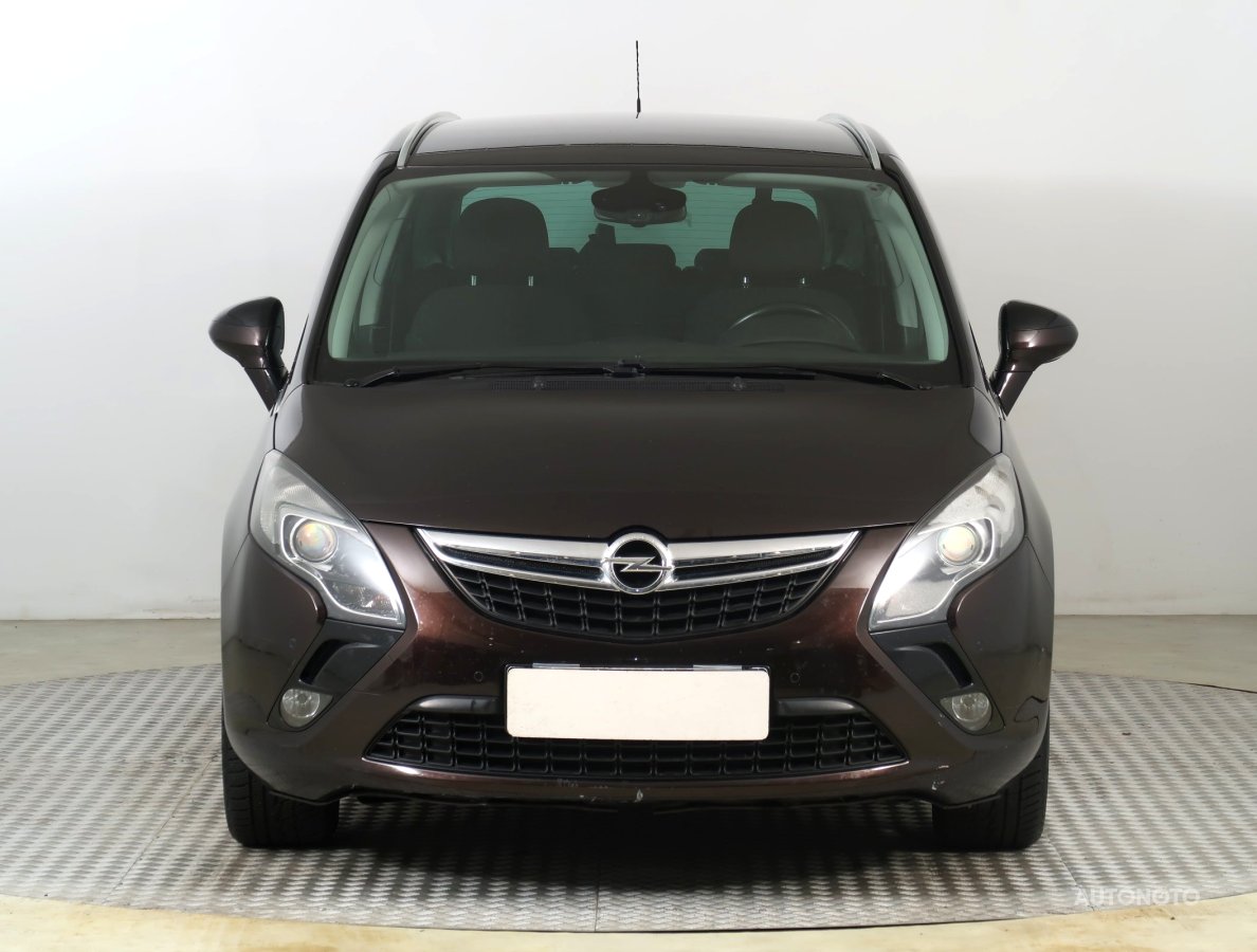 Opel Zafira, 2012 - pohled č. 2