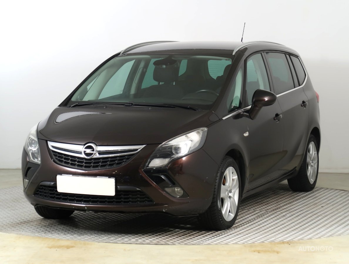 Opel Zafira, 2012 - pohled č. 3