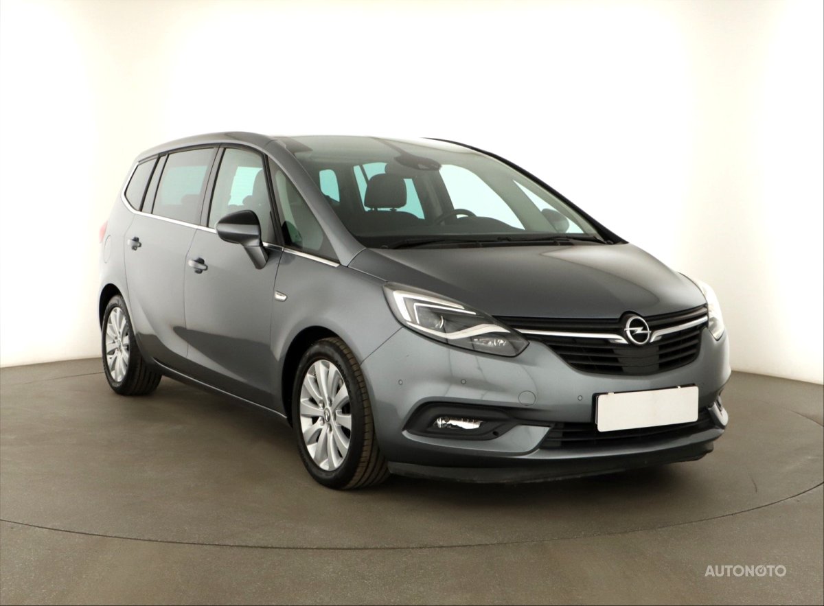 Opel Zafira, 2017 - celkový pohled