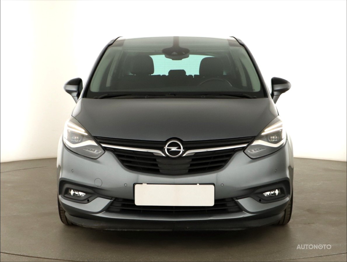 Opel Zafira, 2017 - pohled č. 2