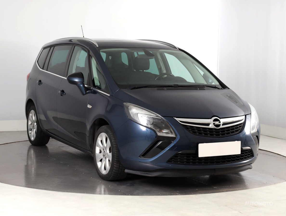 Opel Zafira, 2011 - celkový pohled