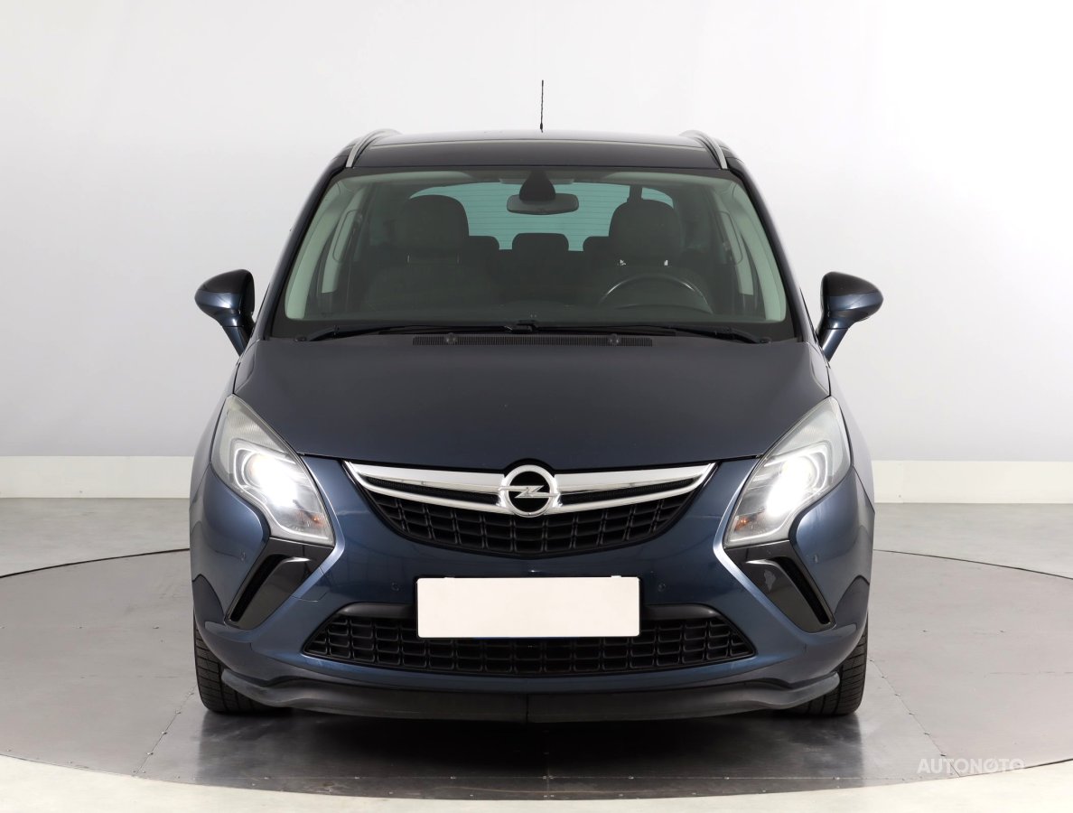 Opel Zafira, 2011 - pohled č. 2