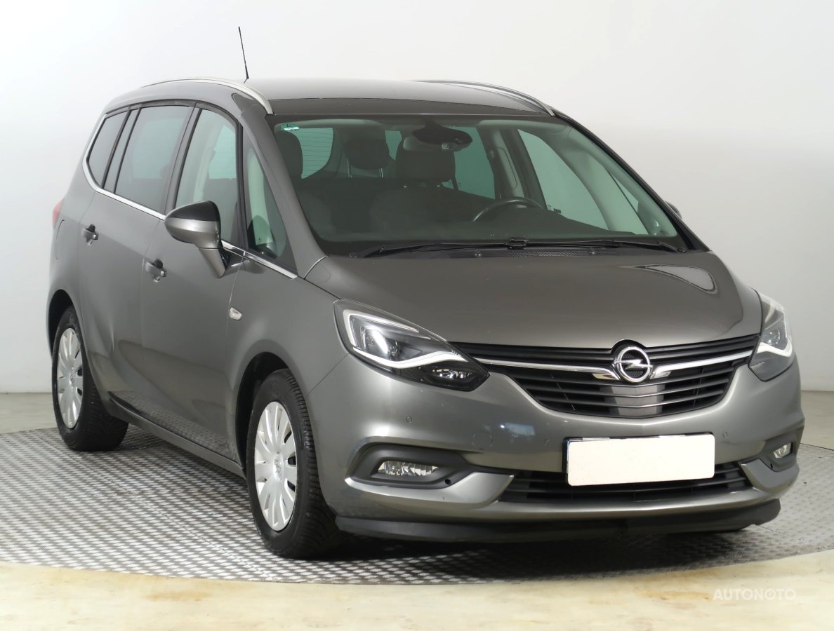 Opel Zafira, 2017 - celkový pohled