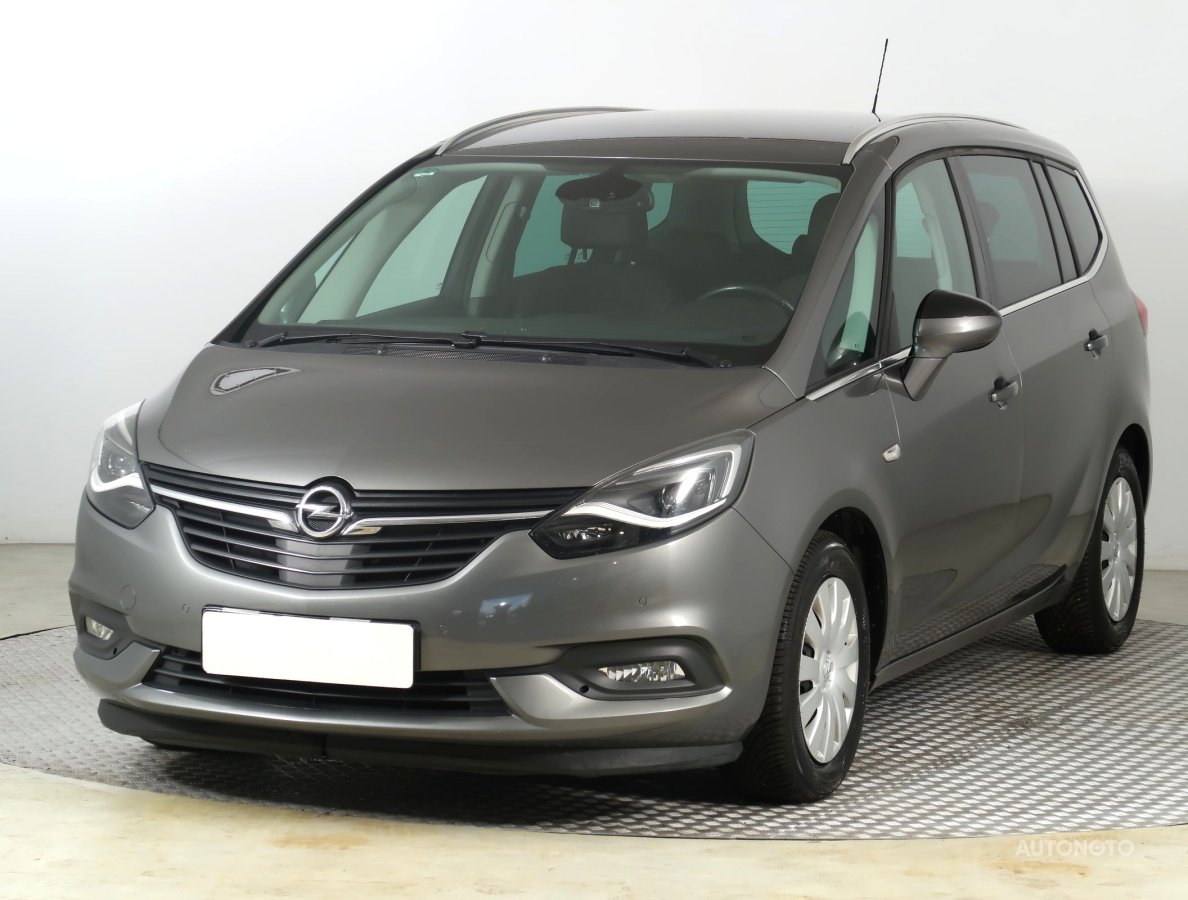 Opel Zafira, 2017 - pohled č. 3