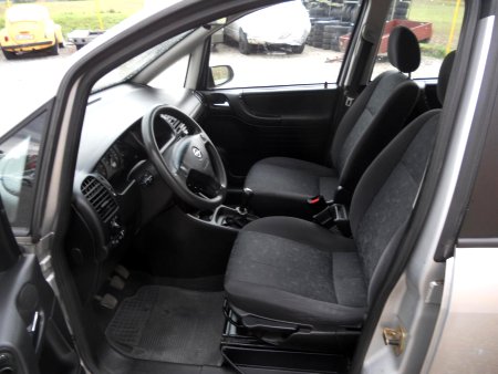 Opel Zafira, 2001 - pohled č. 12