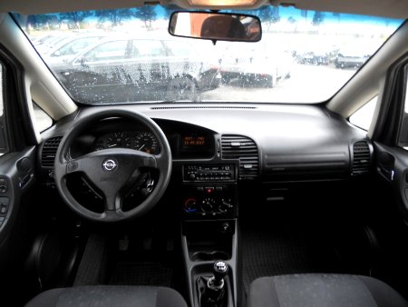 Opel Zafira, 2001 - pohled č. 13