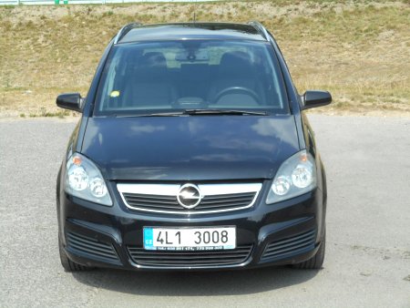 Opel Zafira, 2005 - pohled č. 2
