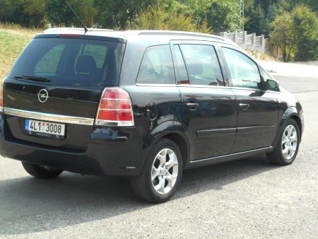 Opel Zafira, 2005 - pohled č. 4