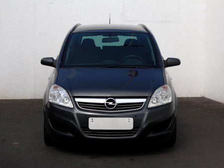 Opel Zafira, 2012 - pohled č. 2