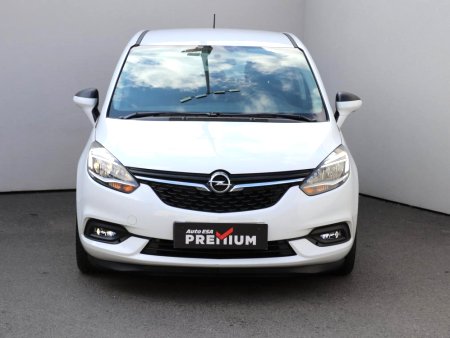 Opel Zafira, 2018 - pohled č. 2