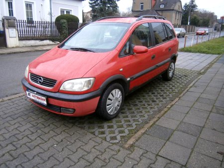 Opel Zafira, 1999 - pohled č. 3