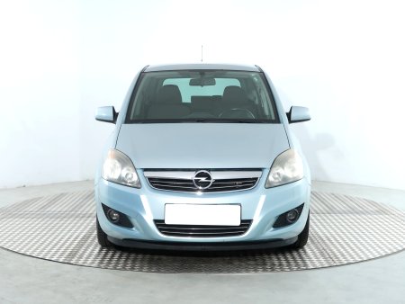 Opel Zafira, 2010 - pohled č. 2