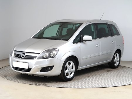 Opel Zafira, 2013 - pohled č. 3