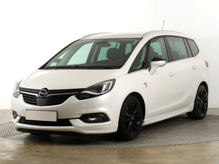 Opel Zafira, 2017 - pohled č. 3