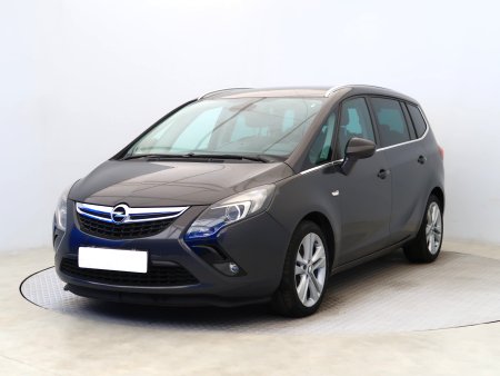 Opel Zafira, 2015 - pohled č. 3