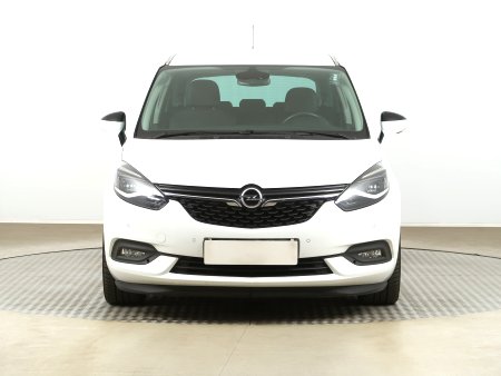Opel Zafira, 2019 - pohled č. 2